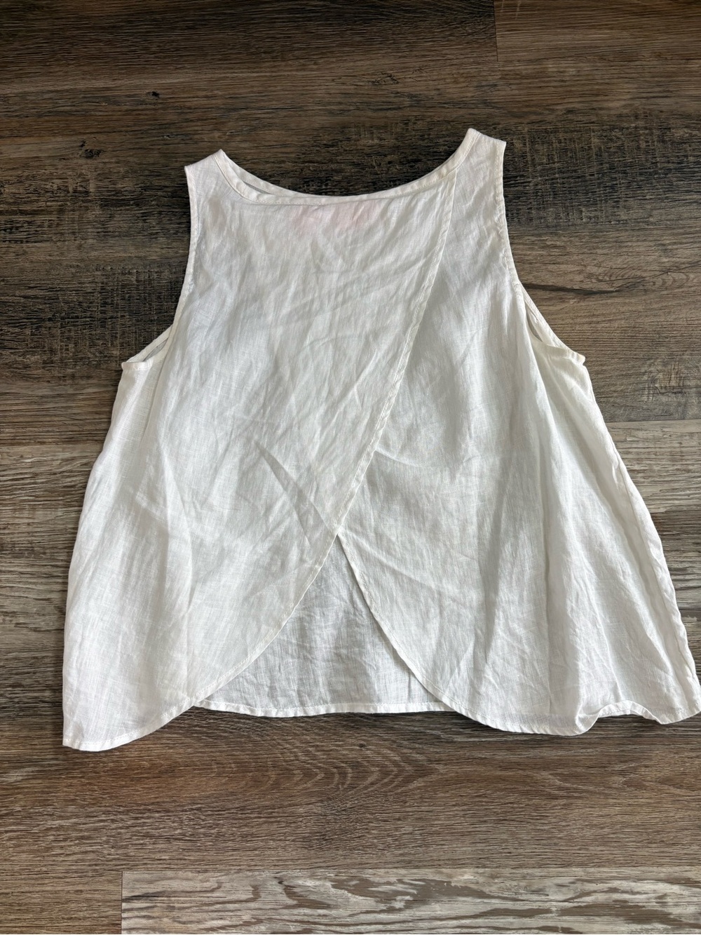 Isaac Mizrahi White Sleeveless Linen Tank - Picture 9 of 9